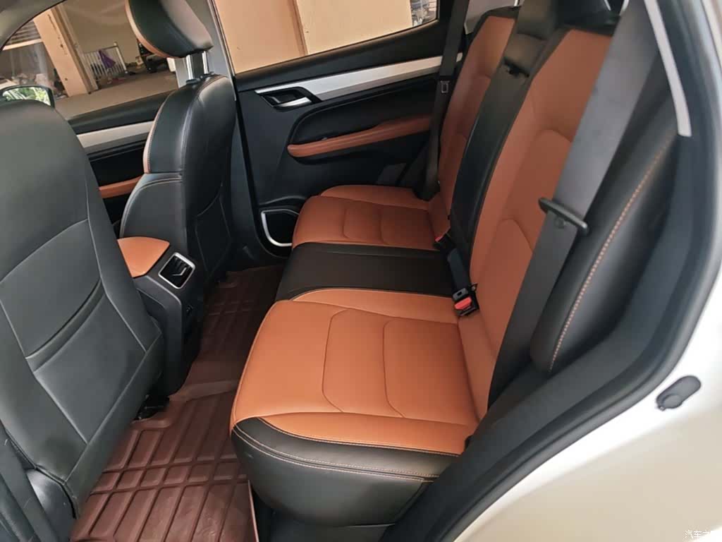 Geely X6, 2021 17