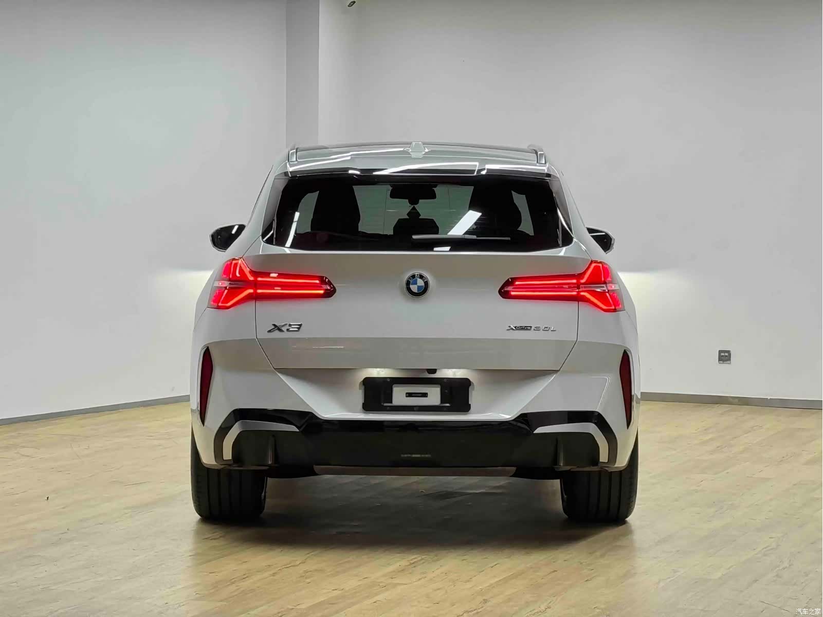 BMW X3, 2025 все фото