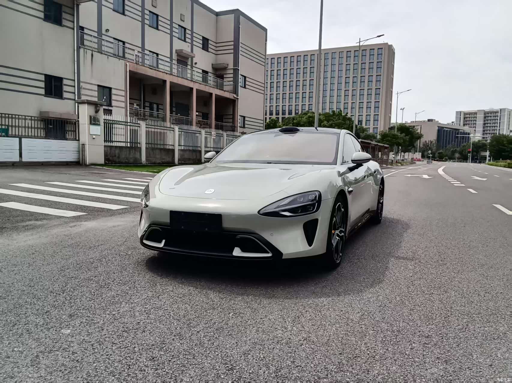 Xiaomi SU7, 2024 1