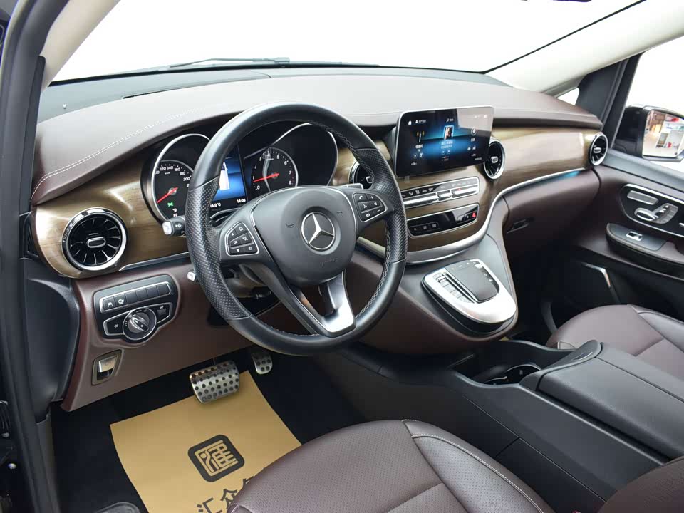 Mercedes-Benz V-class