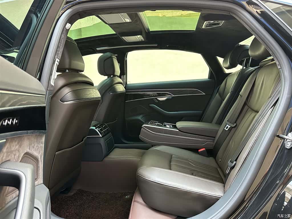 Audi A8L, 2020 10