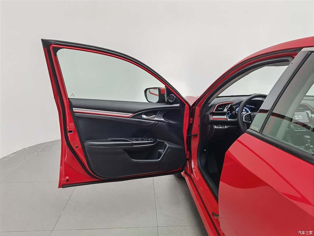 Honda Civic, 2018 8