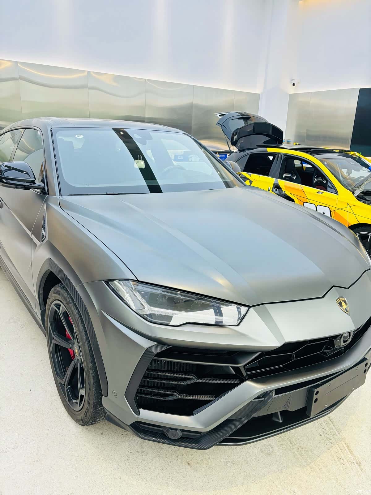 Lamborghini Urus, 2020 13