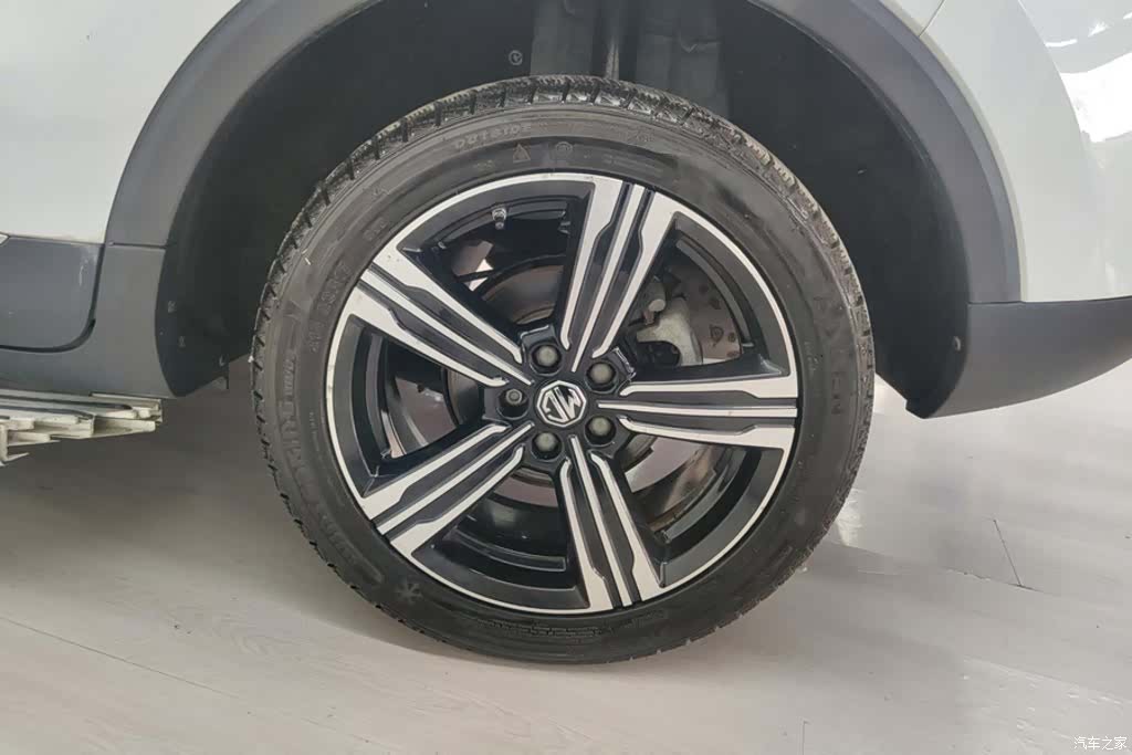 MG ZS, 2019 6