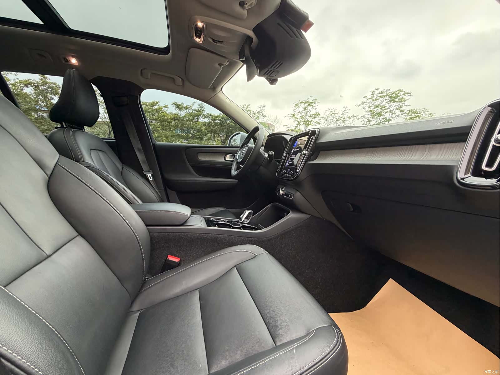 Volvo XC40, 2022 10