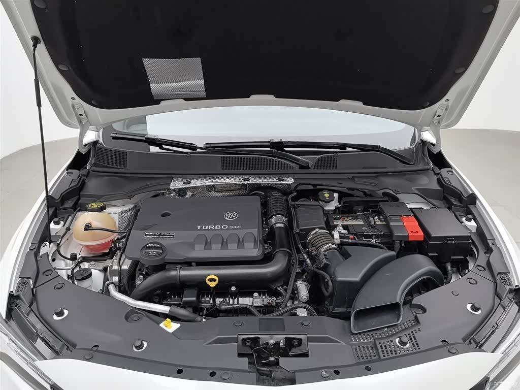 Buick Verano, 2023 6