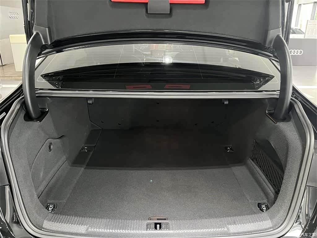 Audi A6L, 2016 9