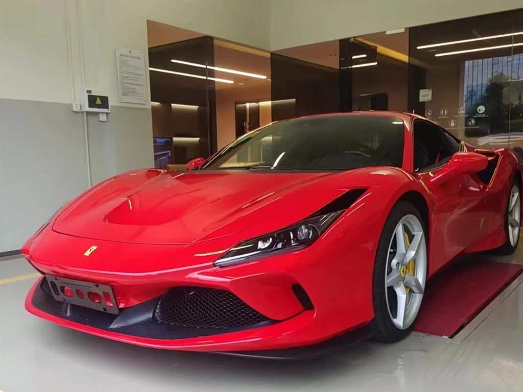 Ferrari F8