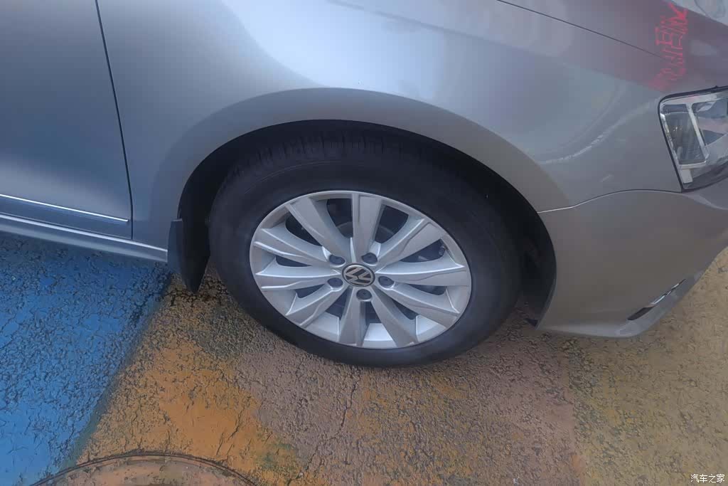 Volkswagen Sagitar, 2016 6