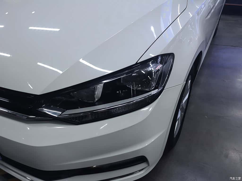 Volkswagen L, 2016 18