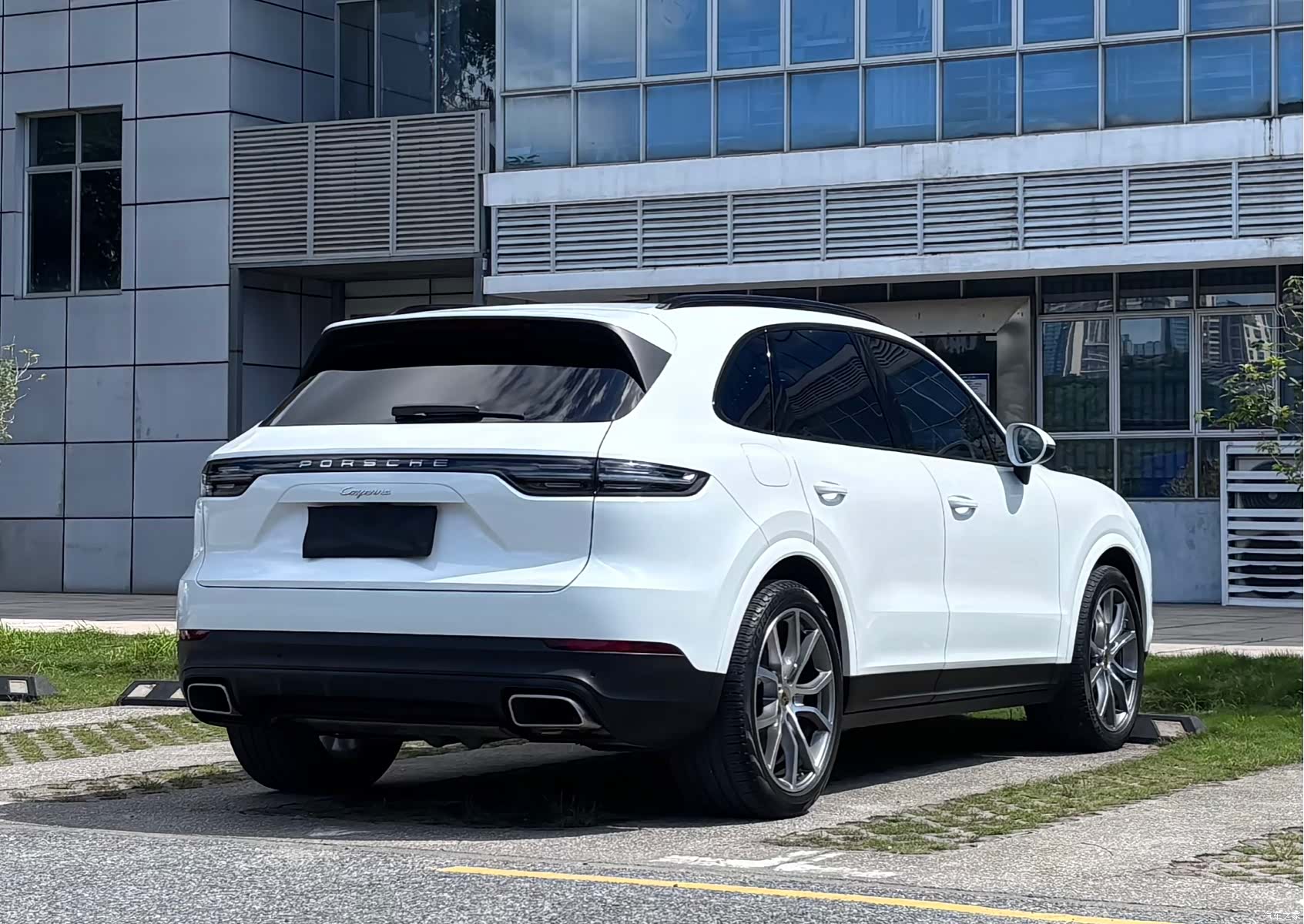 Porsche Cayenne, 2022 11