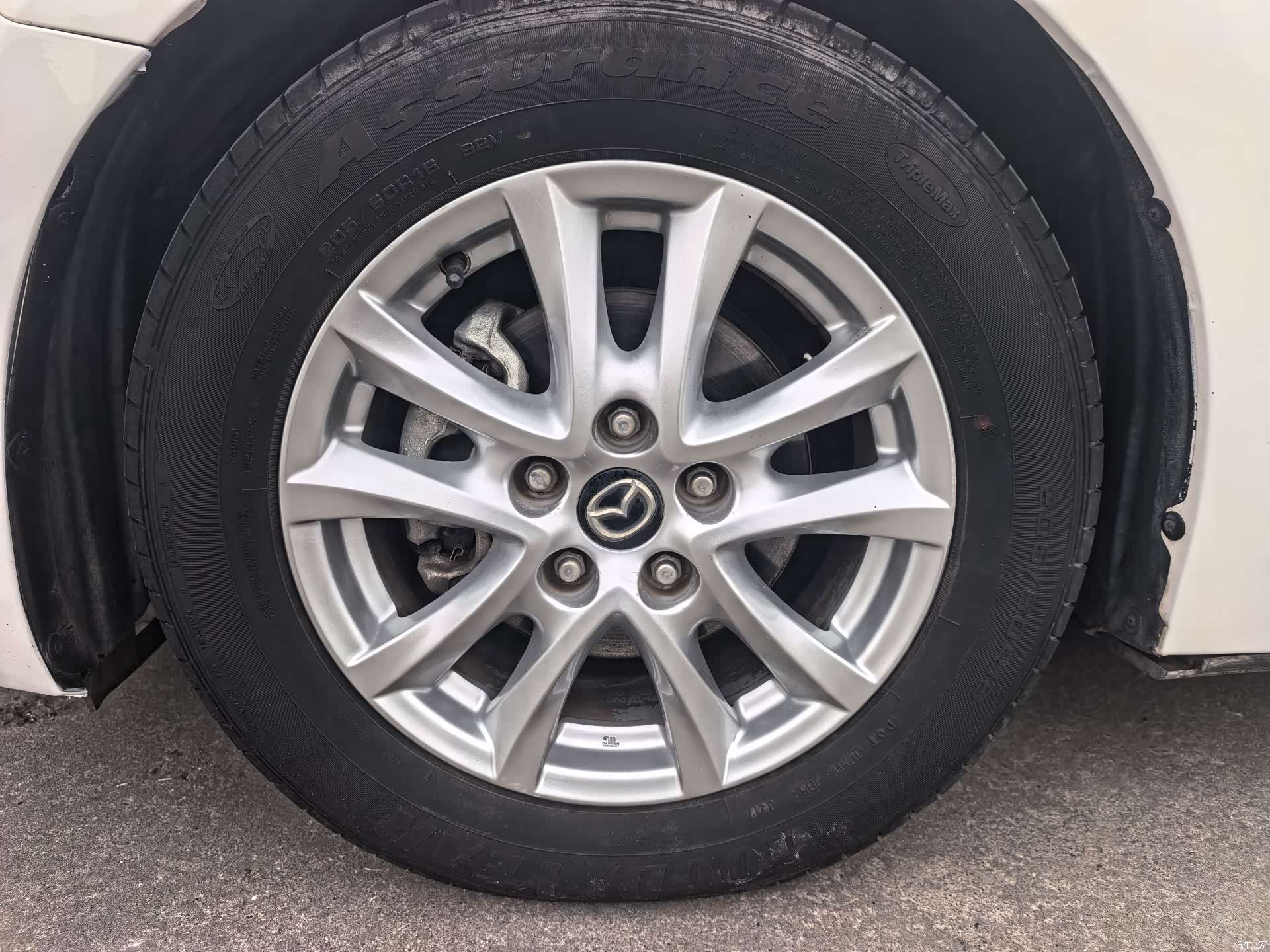 Mazda Mazda3, 2017 10
