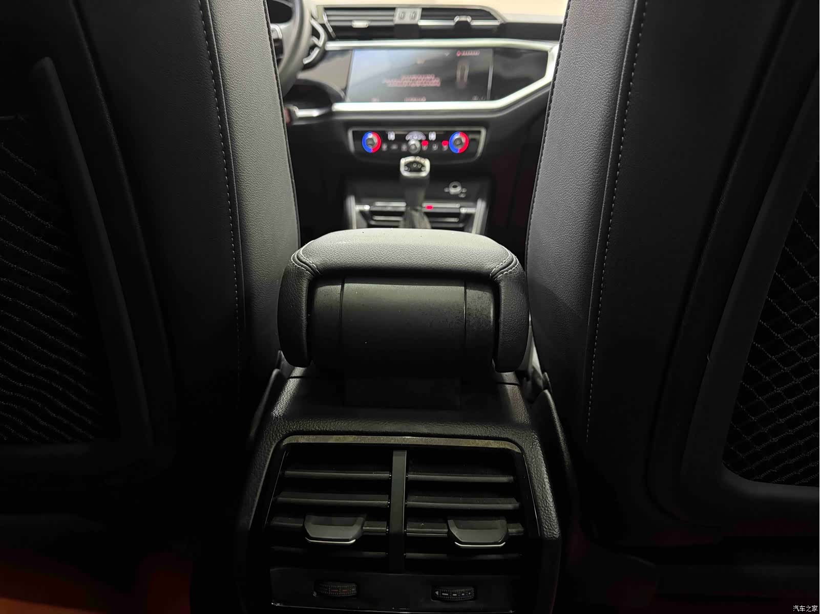 Audi Q3, 2022 18