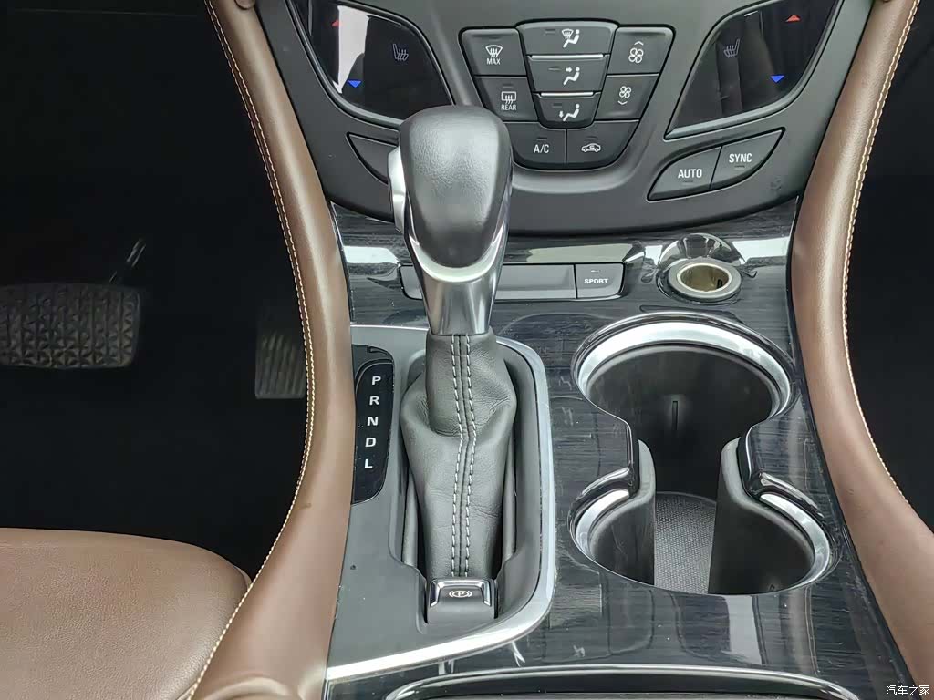 Buick Envision Plus, 2018 13