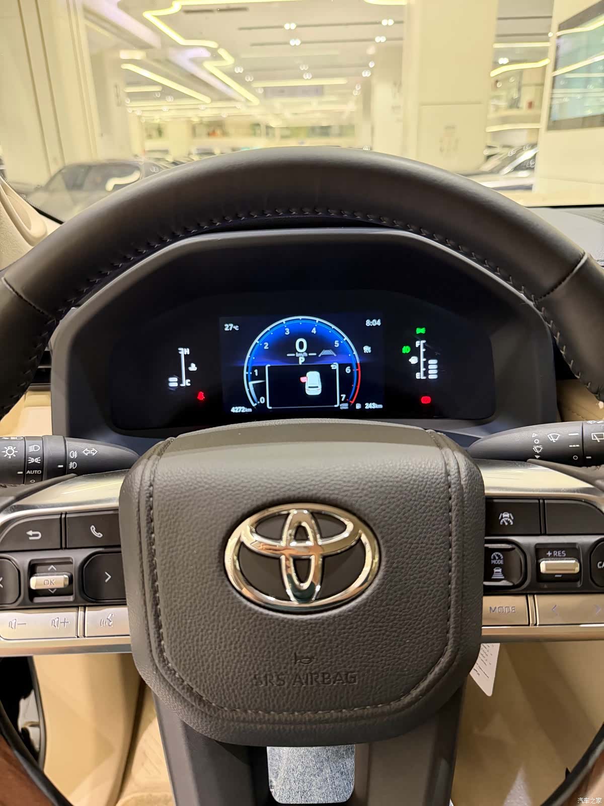 Toyota Land Cruiser, 2026 13