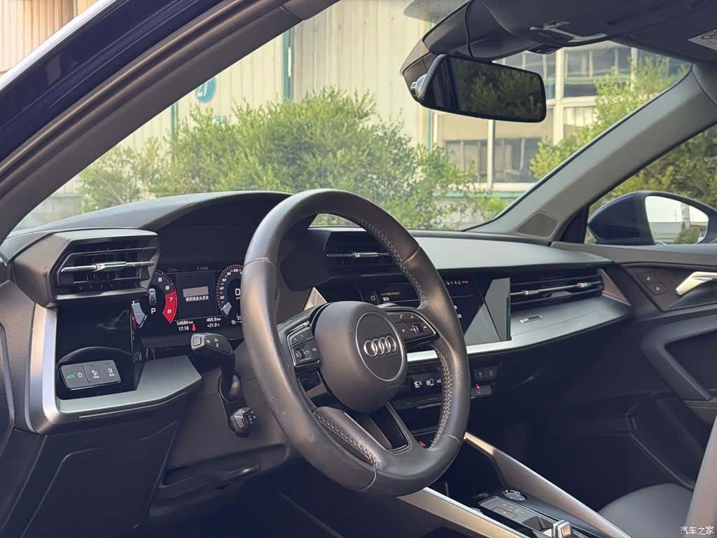 Audi A3, 2022 все фото