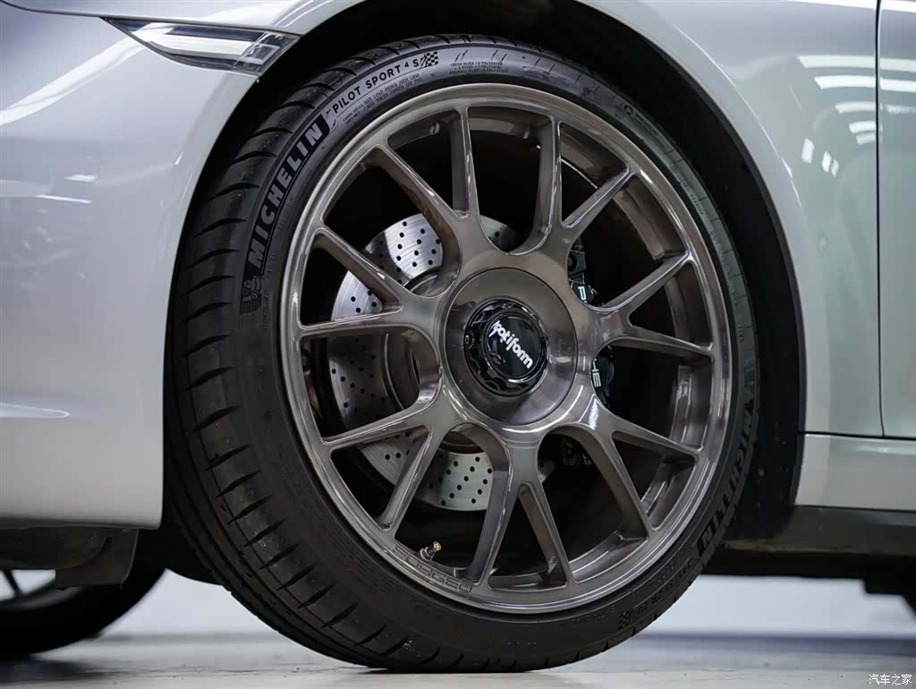 Porsche 911, 2017 21