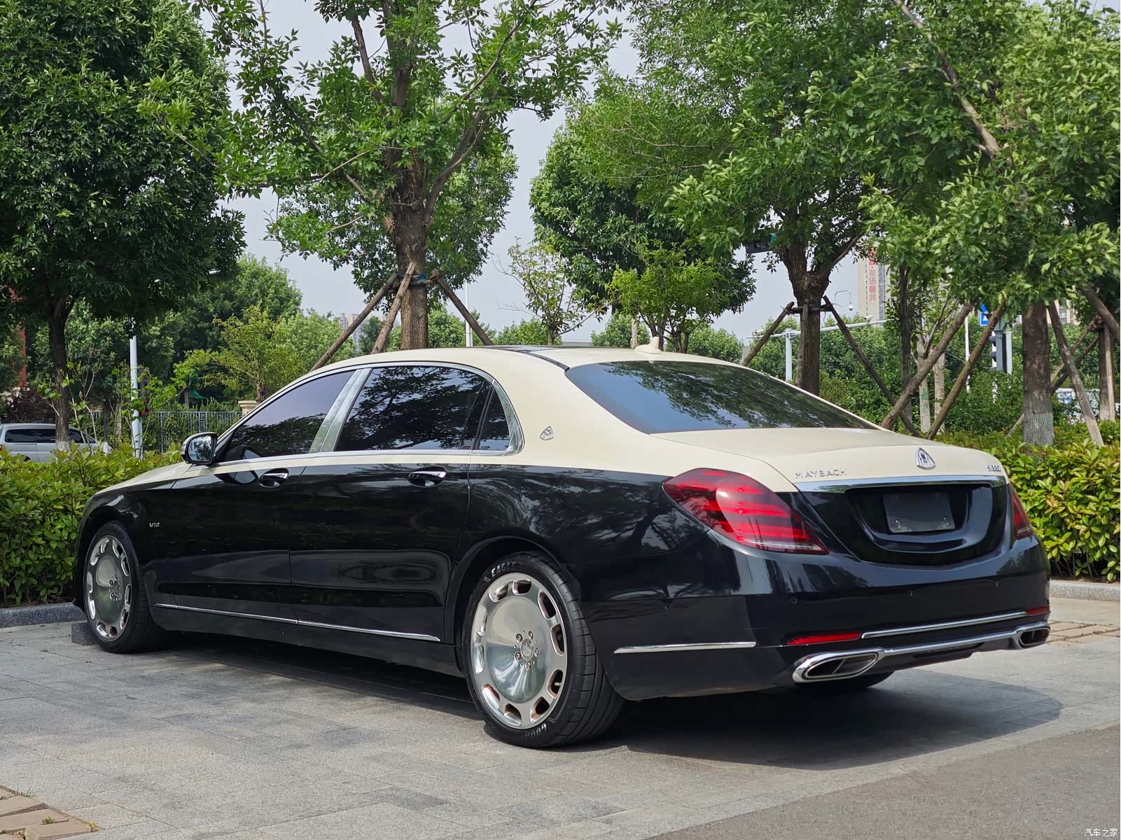Maybach S-Class, 2016 6