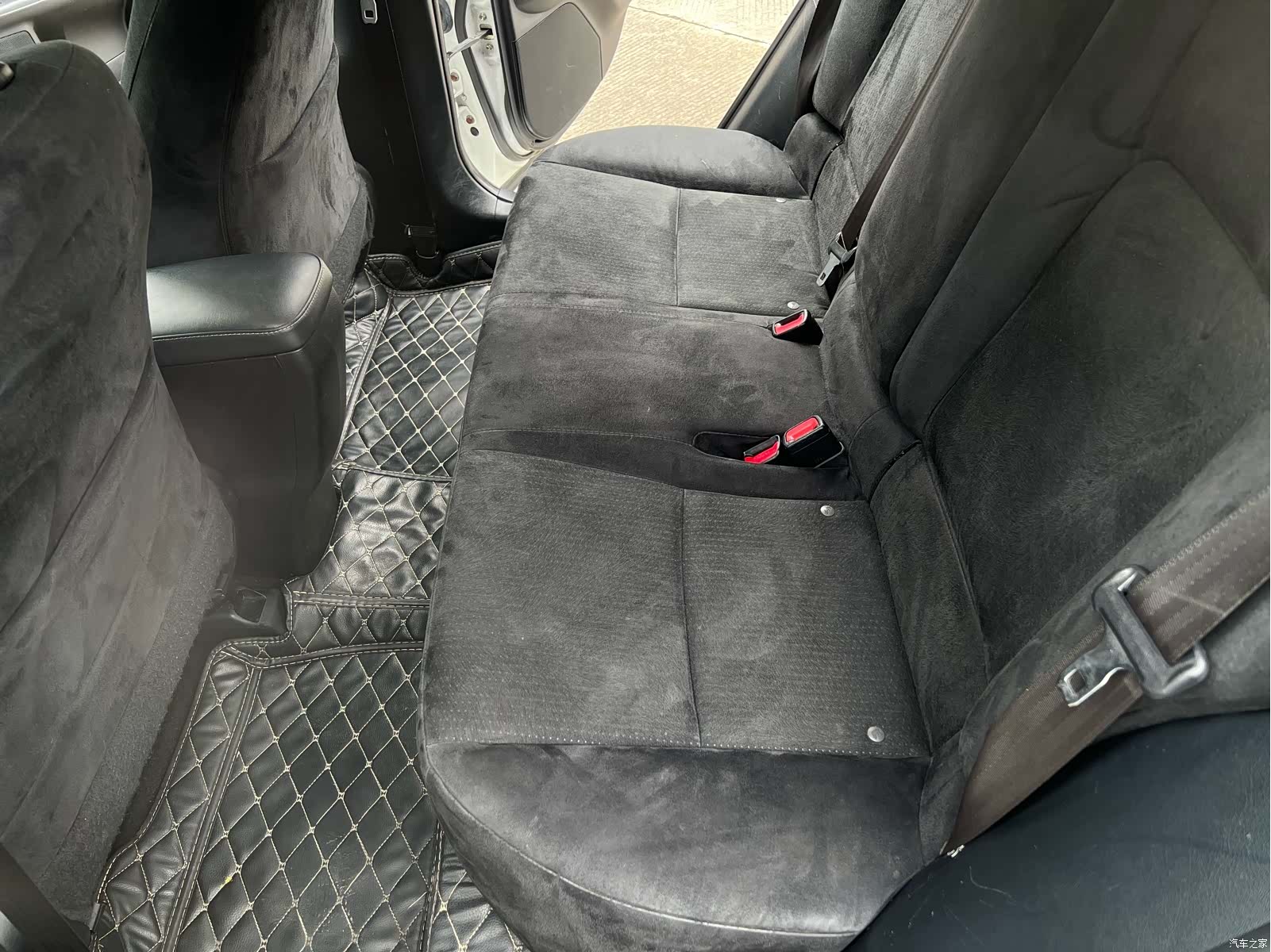 Lexus CT, 2013 13