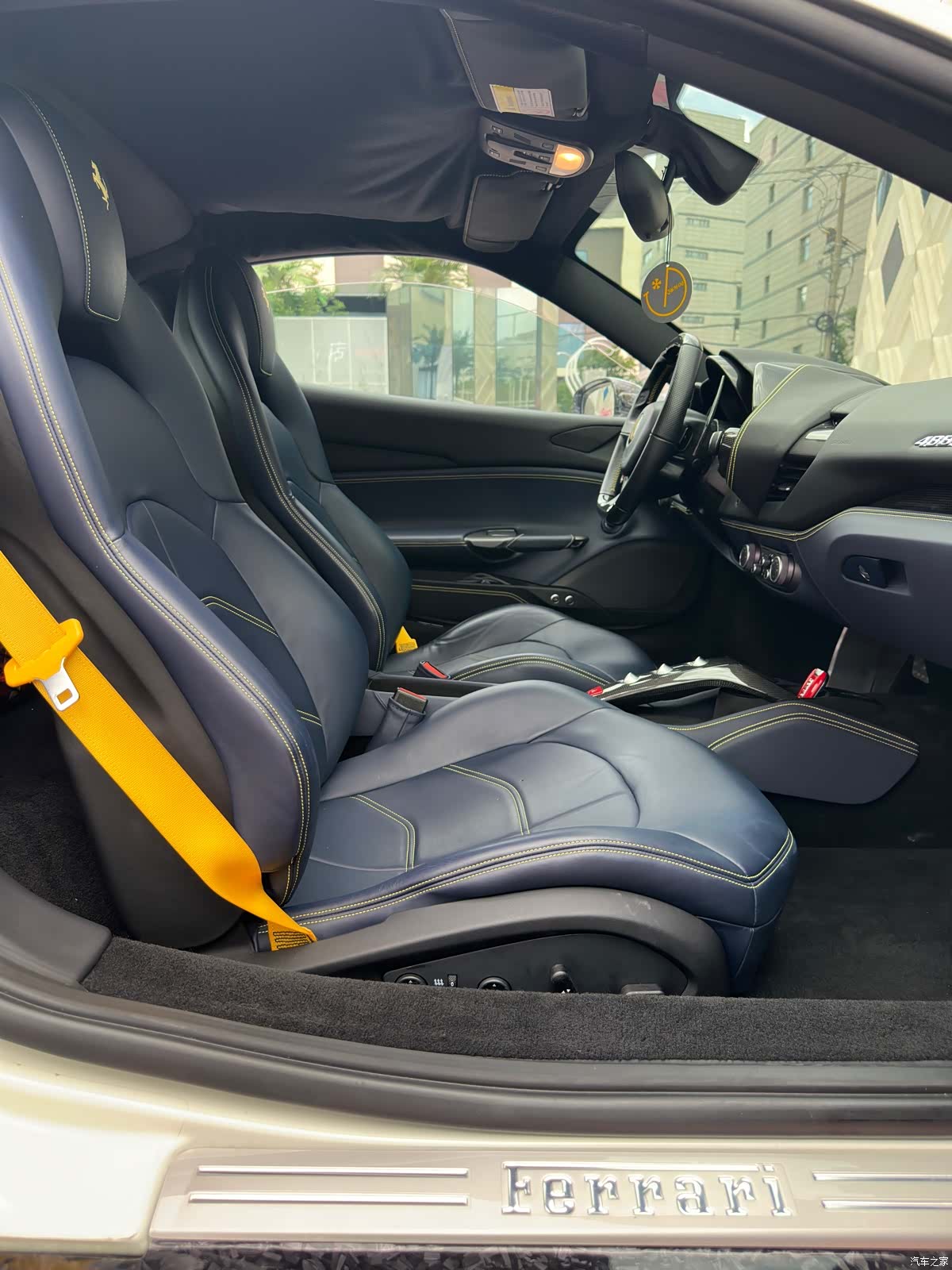Ferrari 488, 2019 13
