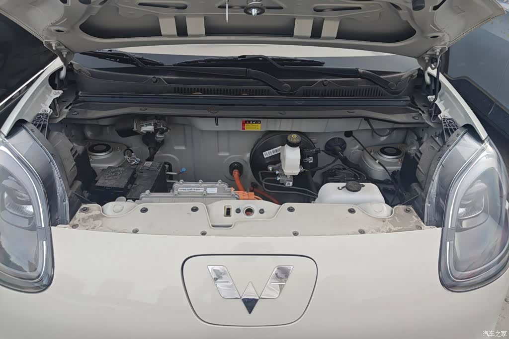 Wuling MINIEV, 2025 10