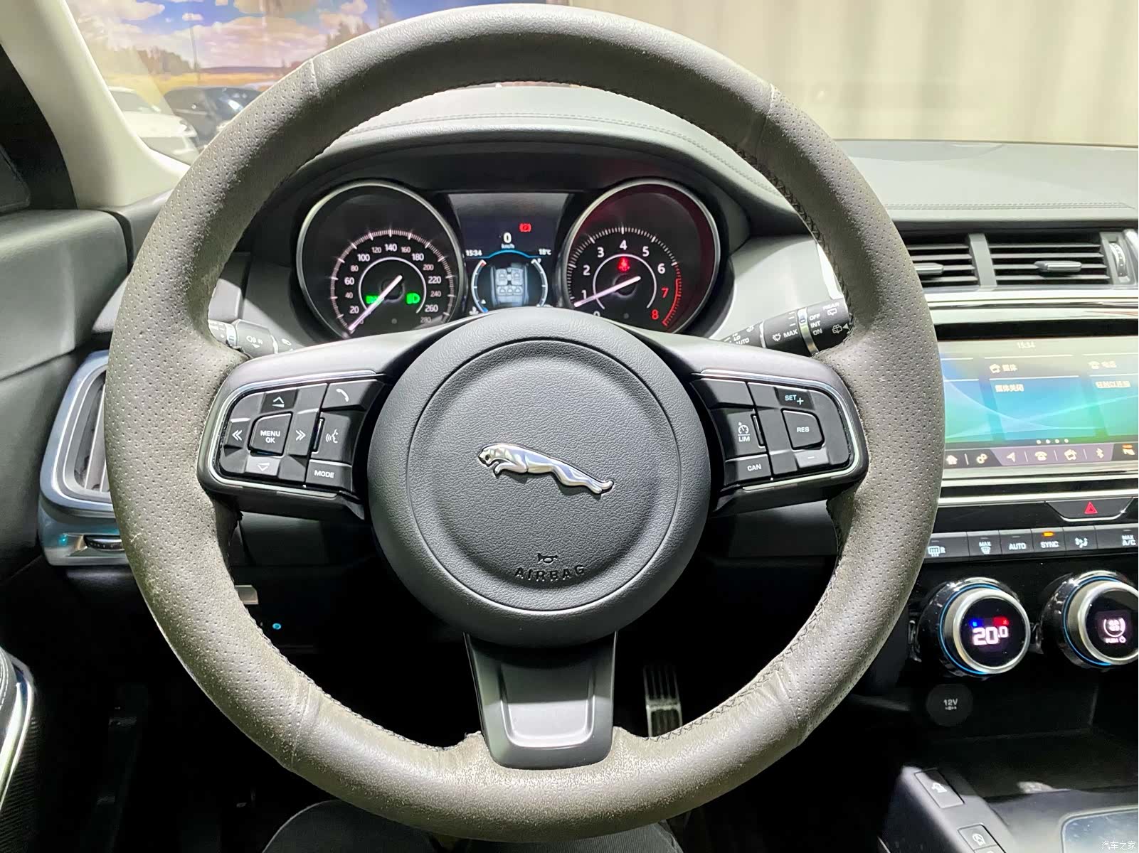 Land Rover P200, 2019 10