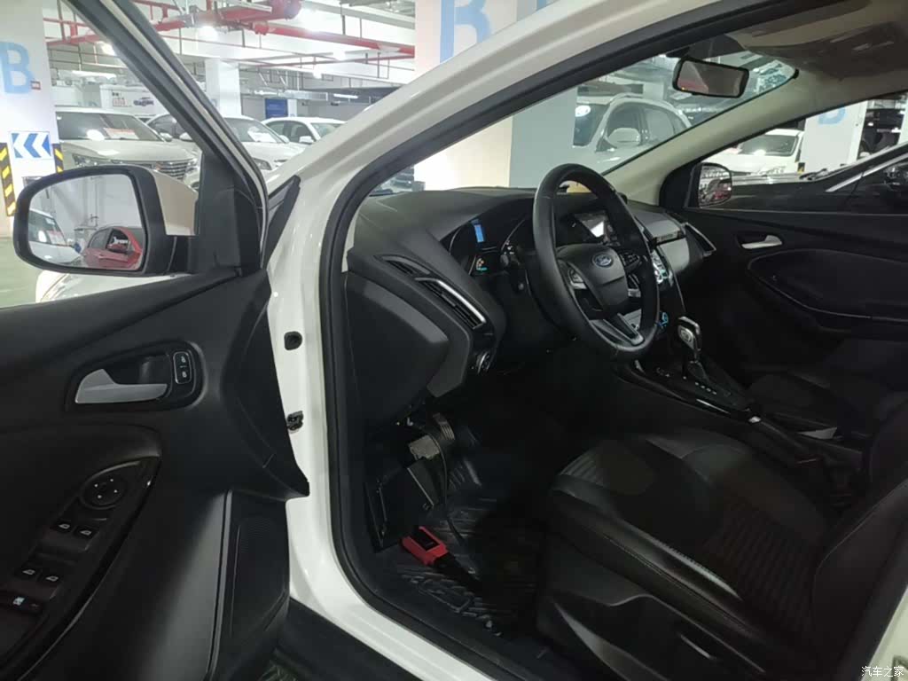 Ford Focus, 2018 16