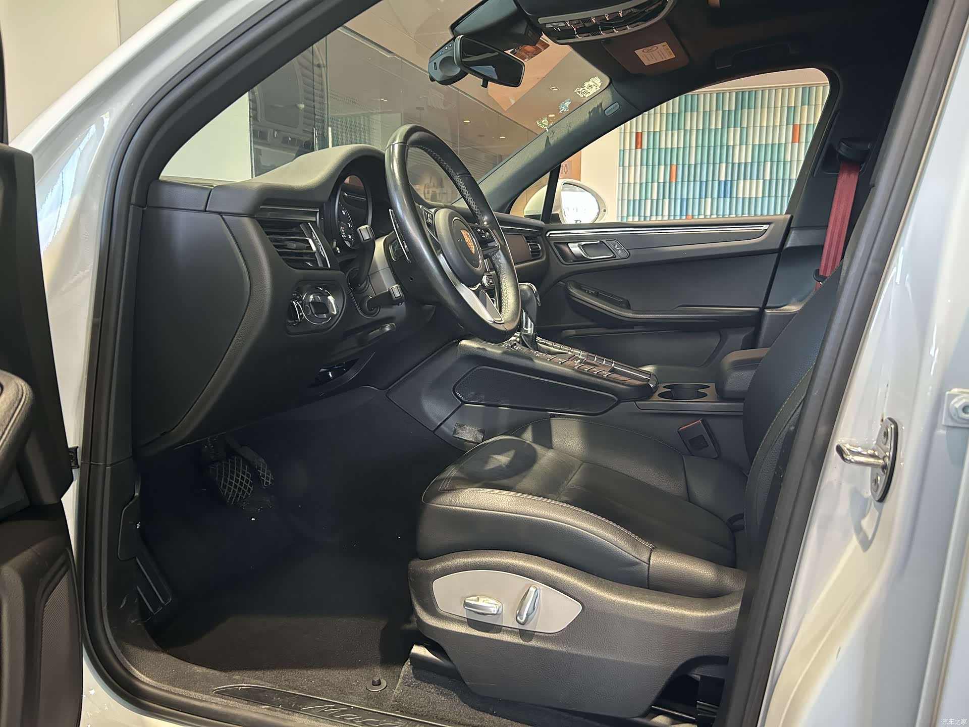 Porsche Macan, 2019 10