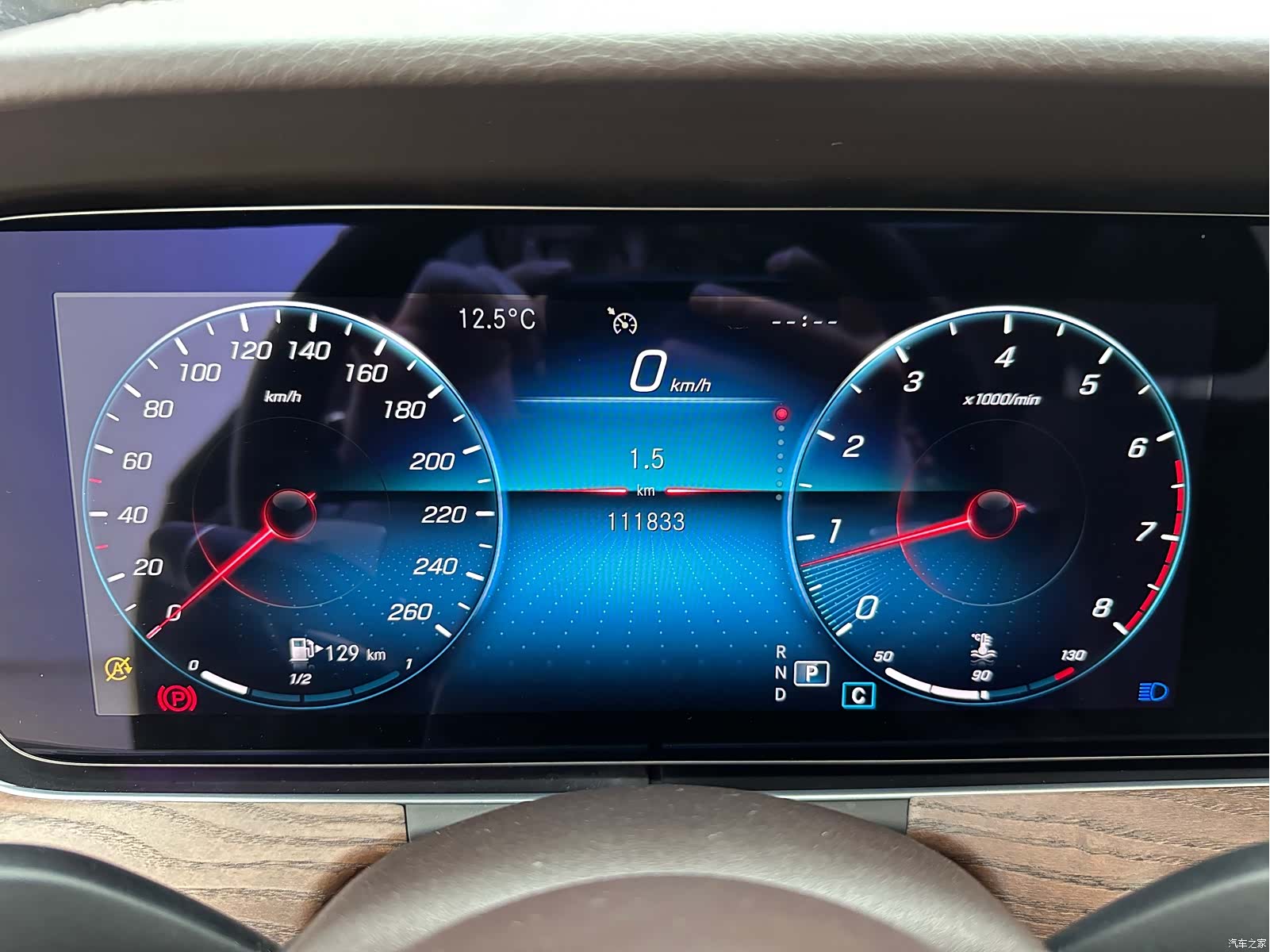 Mercedes-Benz E-Class, 2022 18