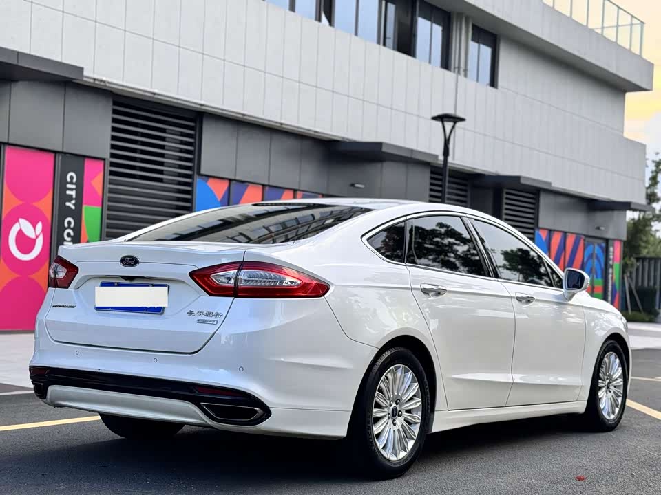Ford Mondeo Ford Mondeo