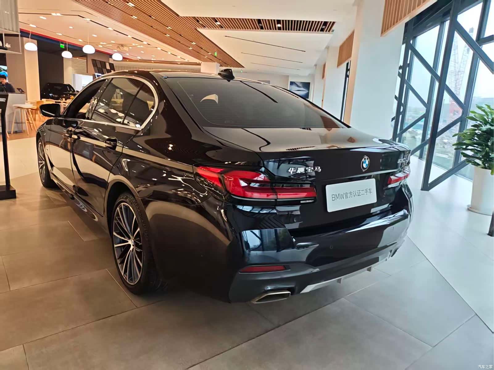 BMW 5 Series, 2023 4