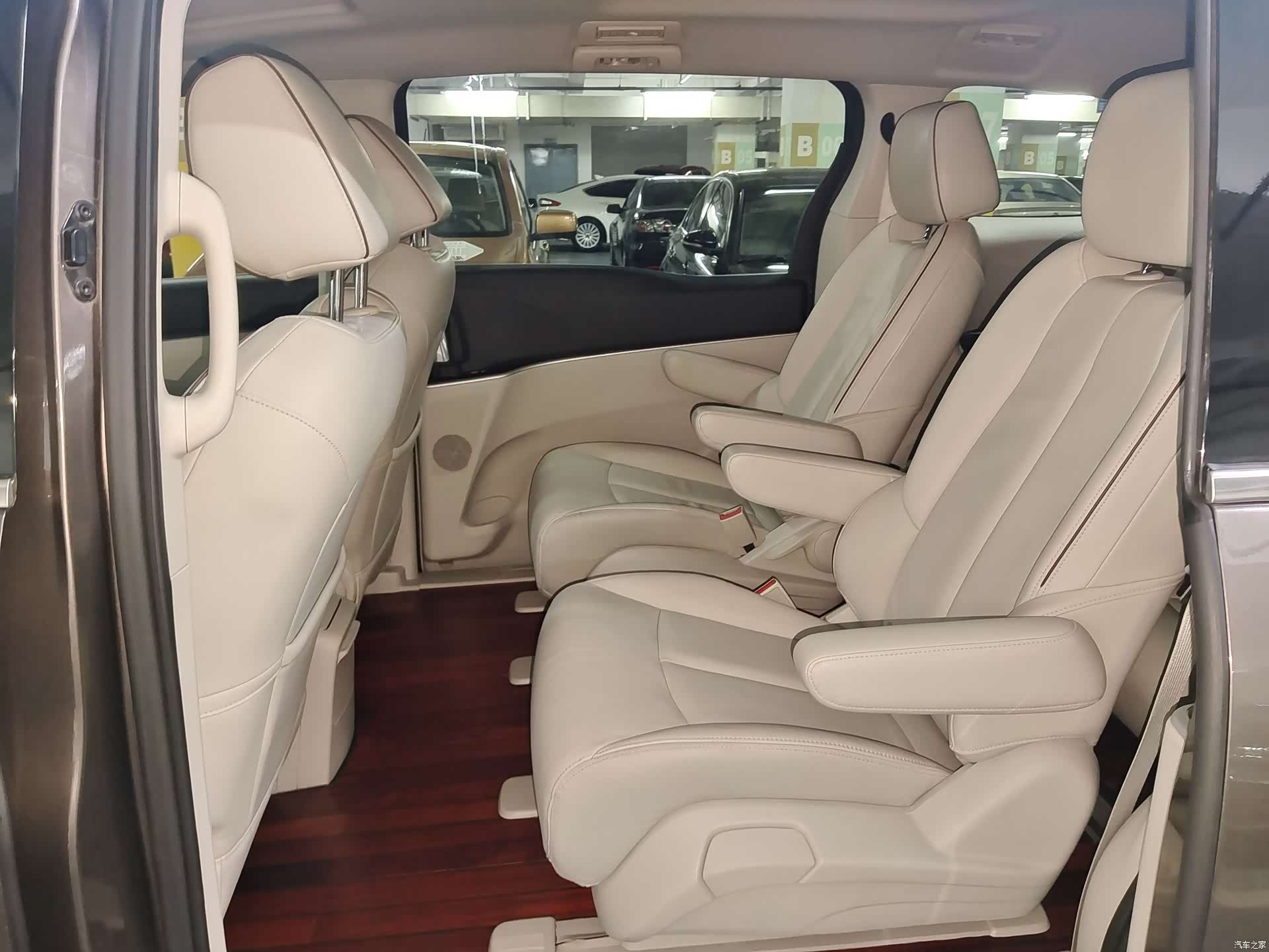 Buick GL8, 2020 8