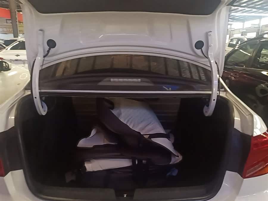Volkswagen Jetta 2018, фото 19