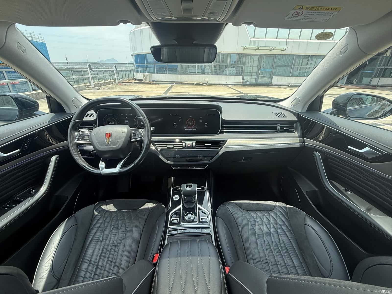 Hongqi HS5, 2022 4