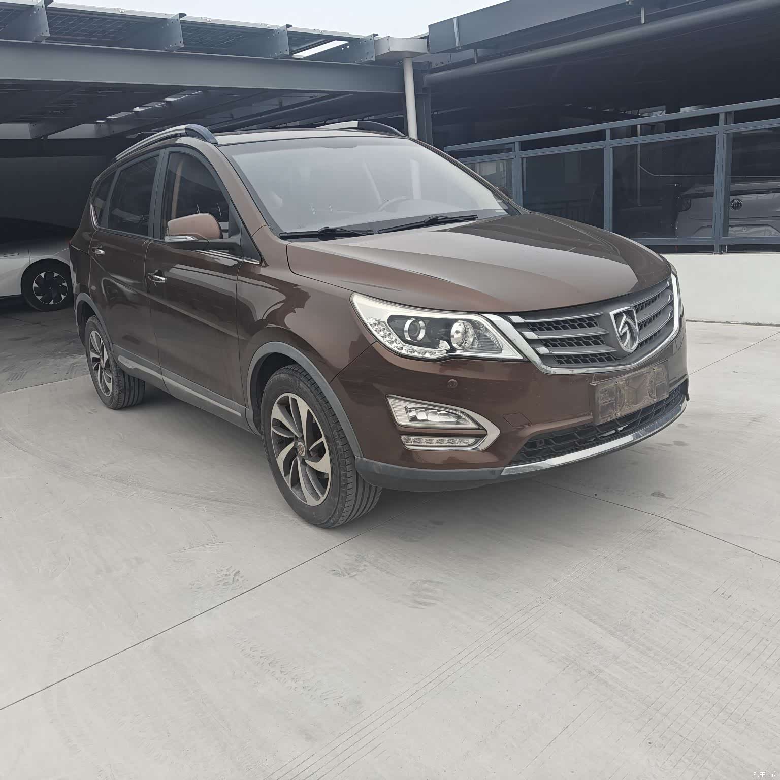 Wuling 560, 2015 все фото