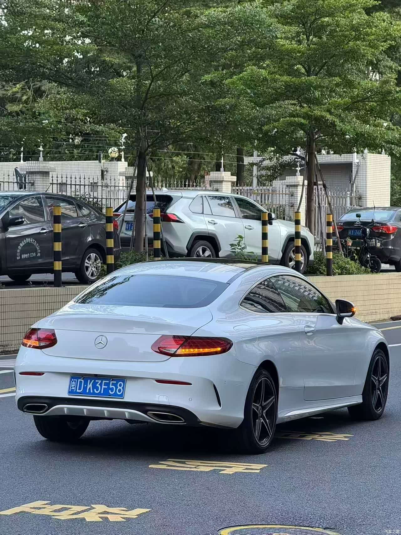 Mercedes-Benz C-Class, 2018 3