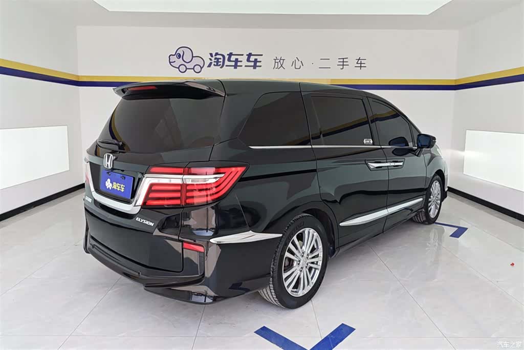Honda Elysion, 2017 3