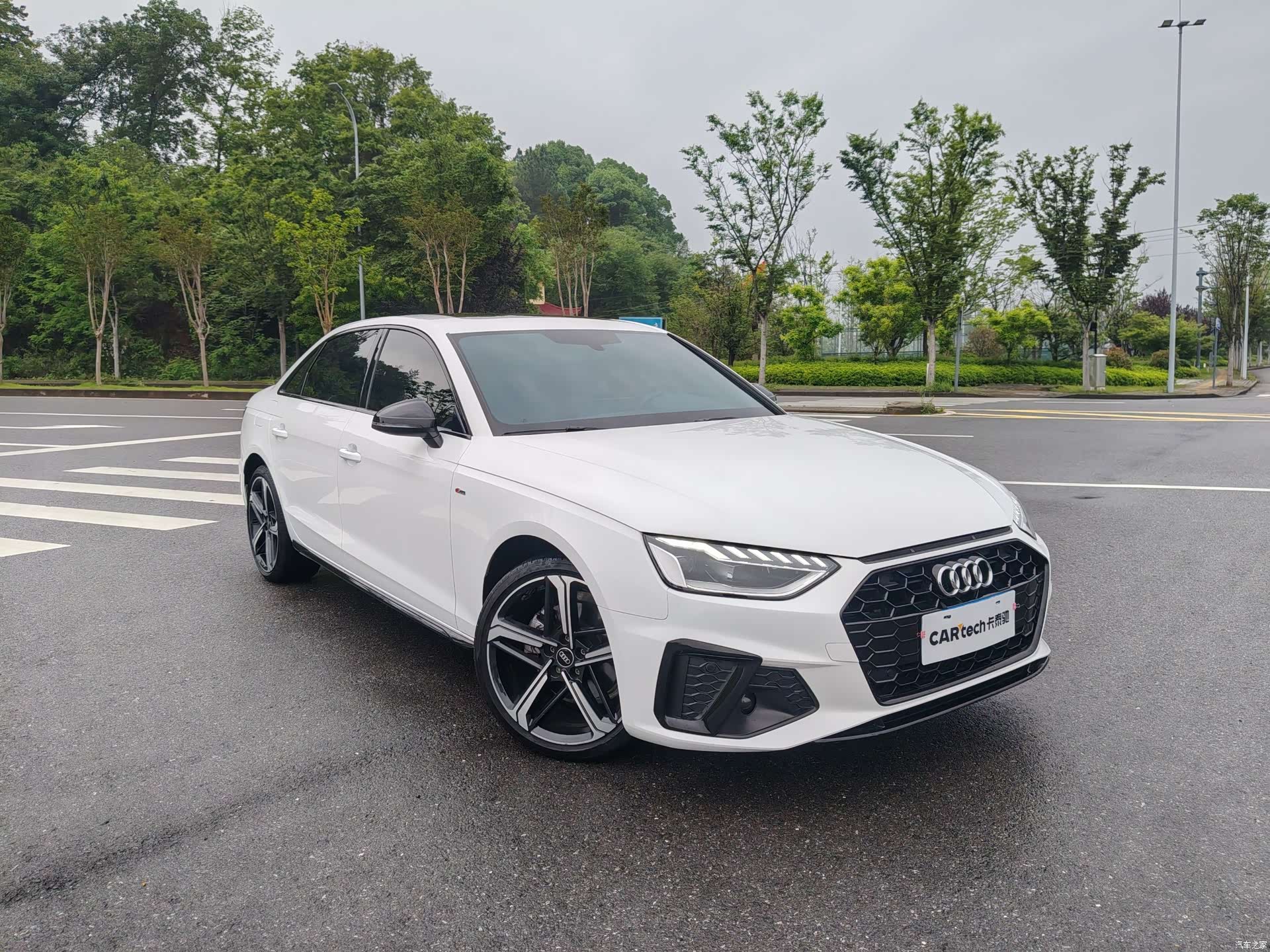 Audi A4L, 2023 1
