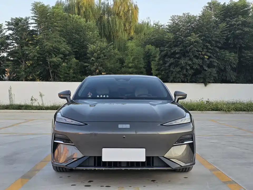 Geely Galaxy Galaxy E8