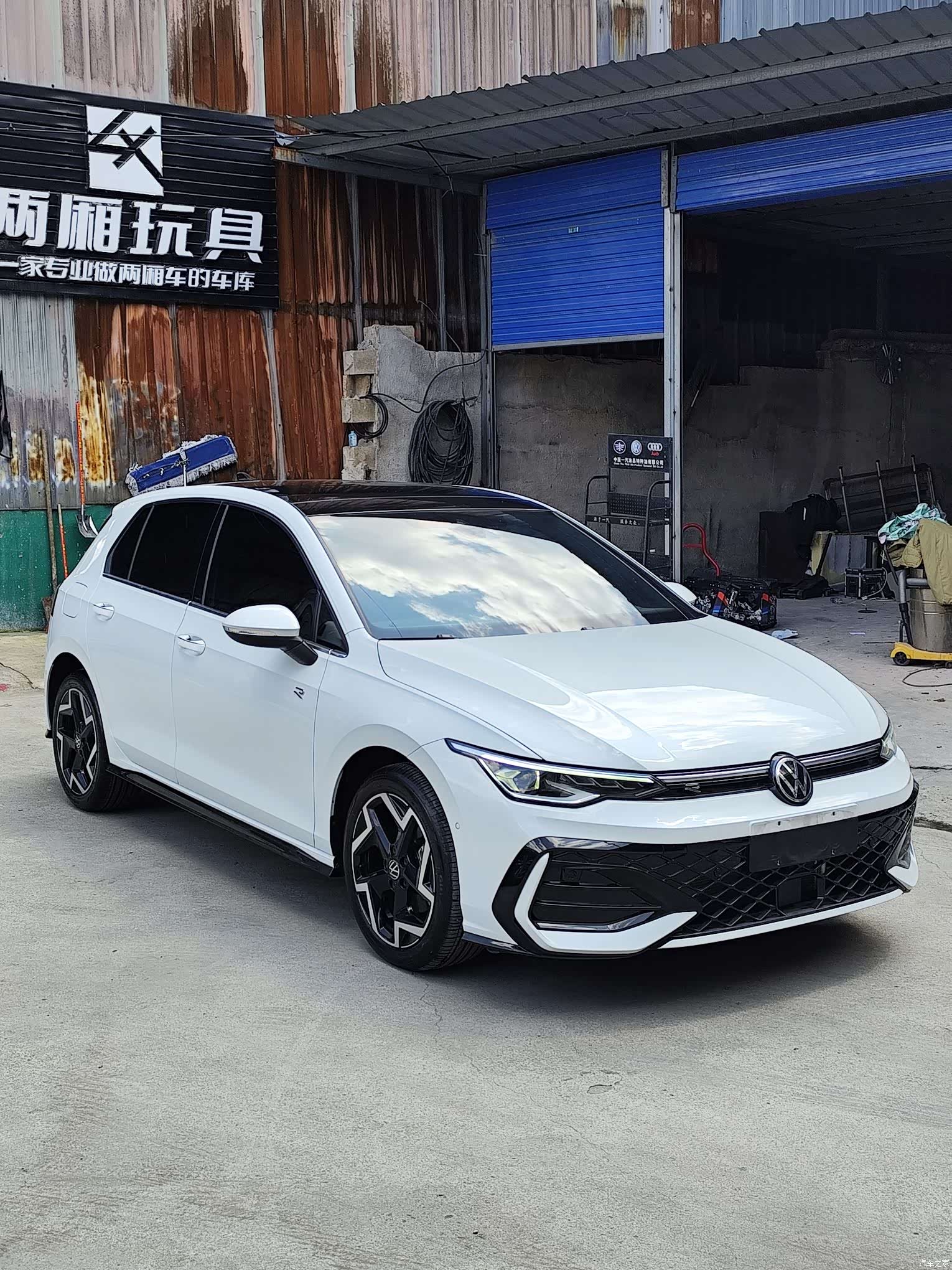 Volkswagen Golf, 2024 4