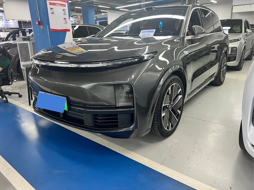 Li Auto L8