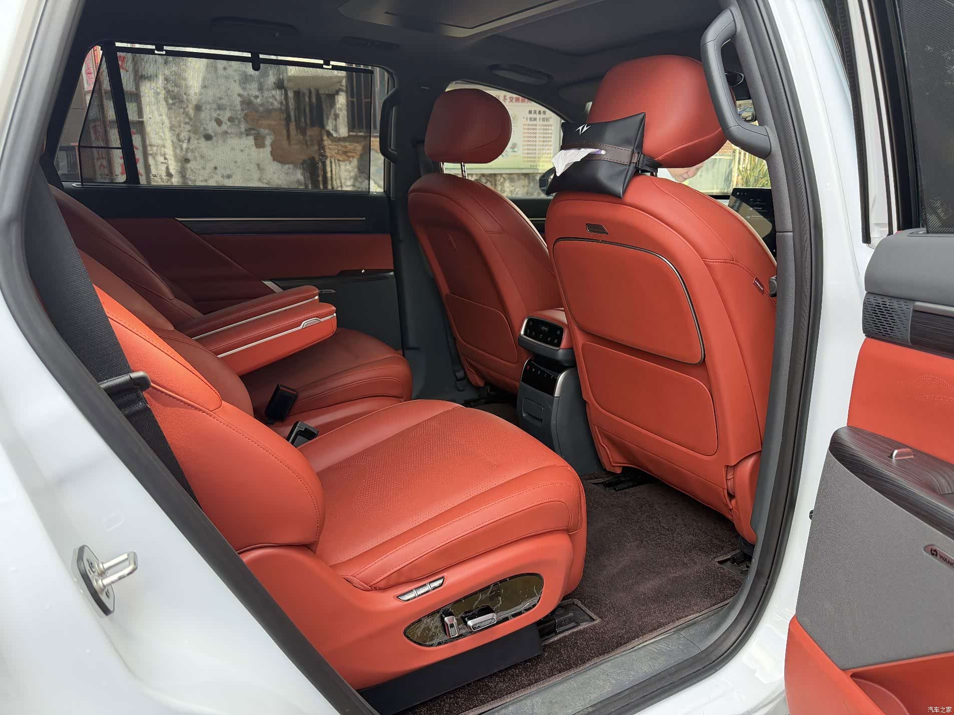 DongFeng eπ008, 2024 8