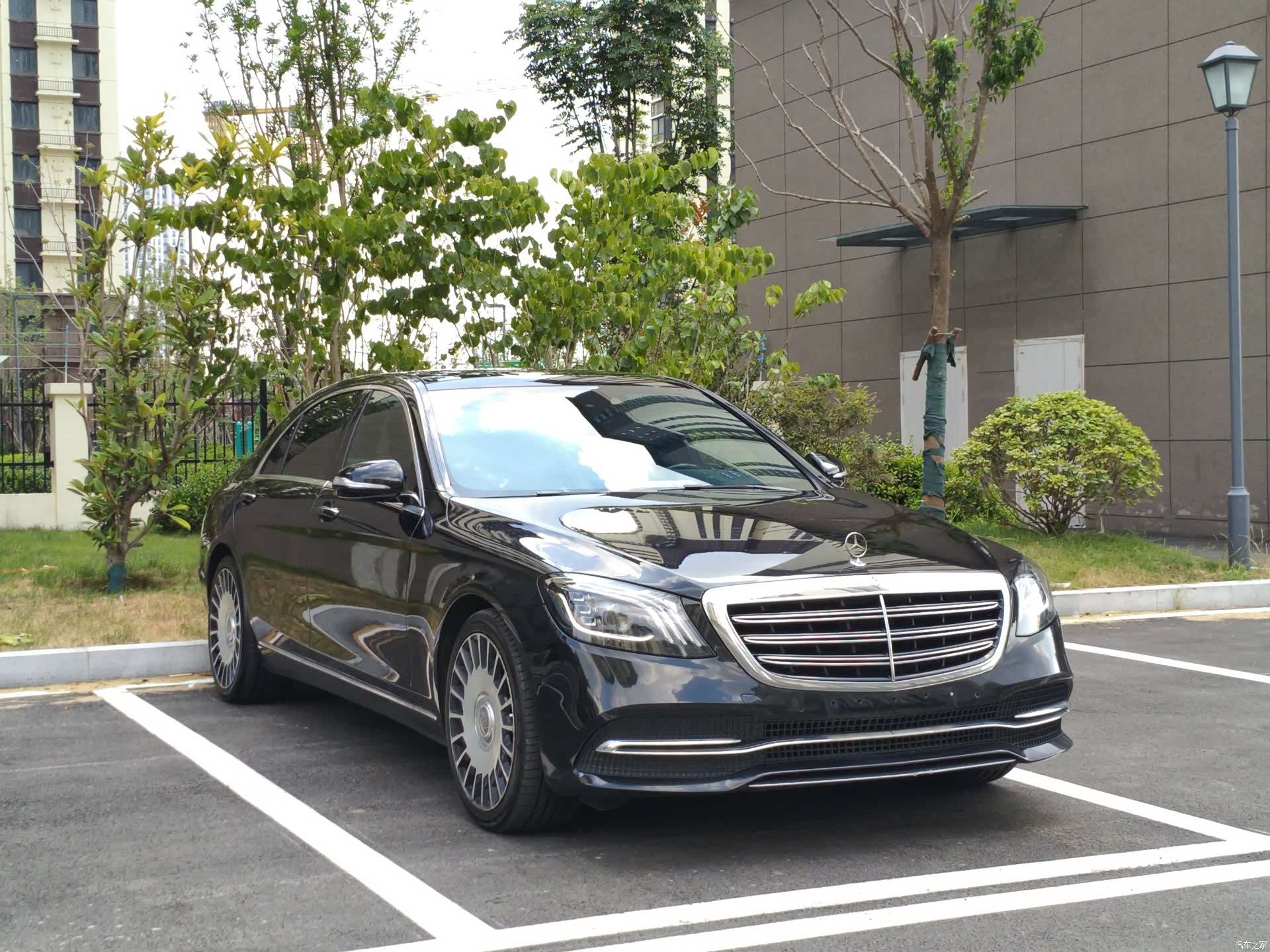 Mercedes-Benz S-Class, 2019 3