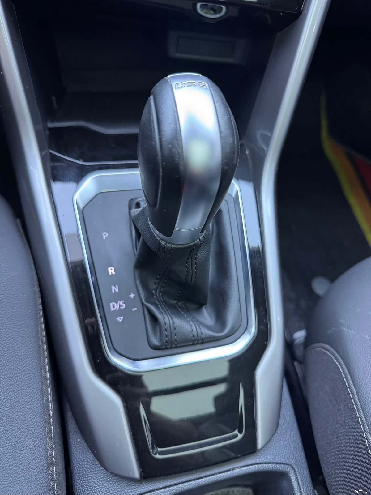 Volkswagen T-ROC, 2022 10