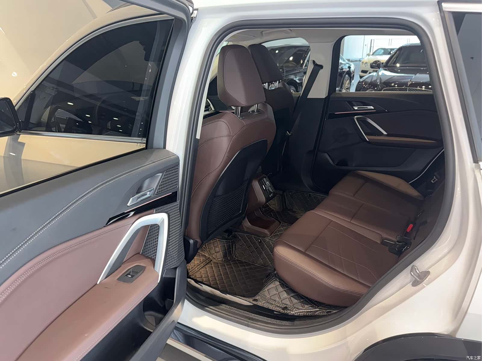 BMW X1, 2023 8