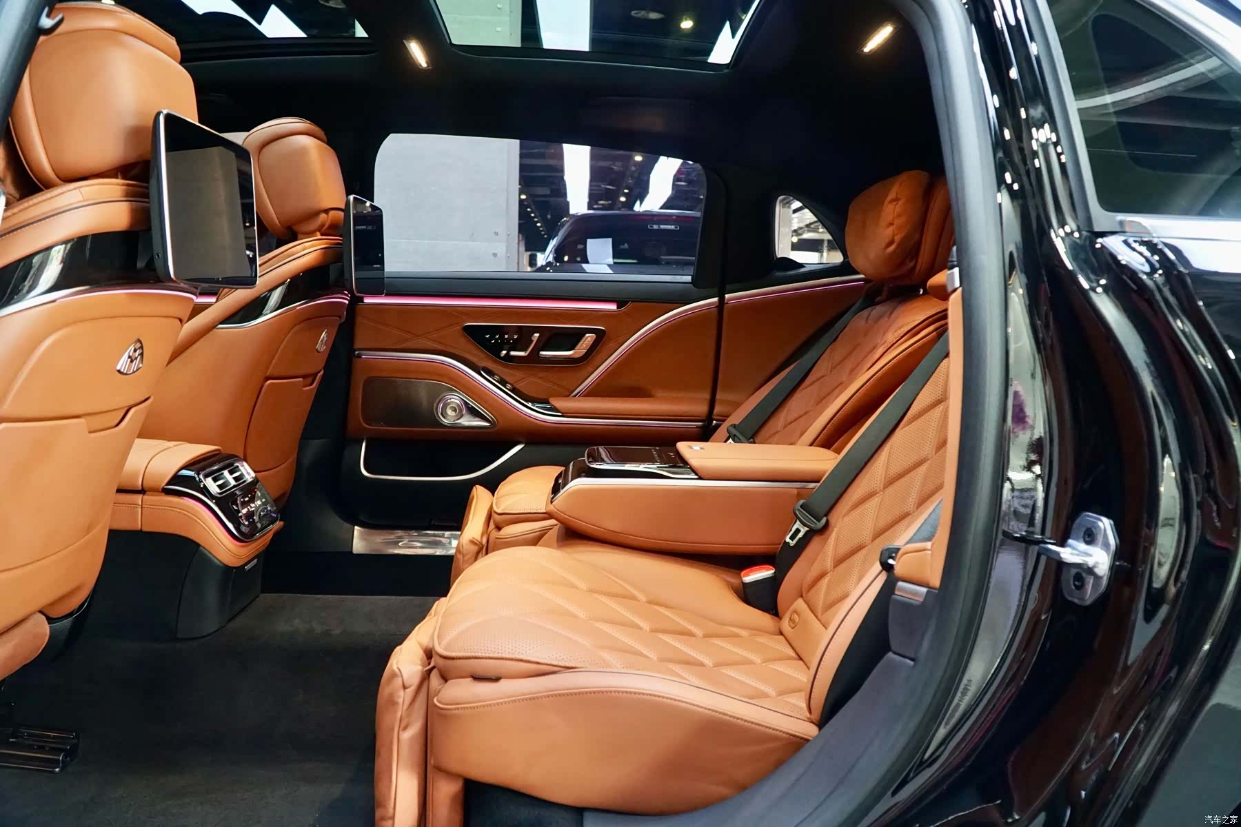 Maybach S-Class, 2023 13