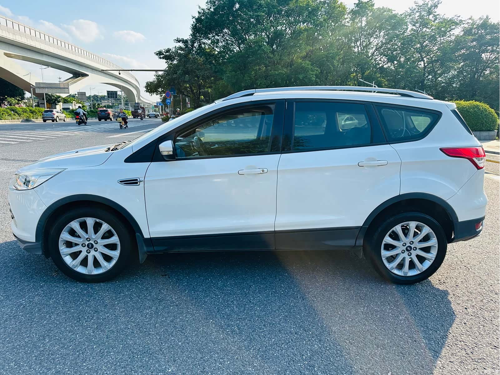 Ford Kuga, 2016 4