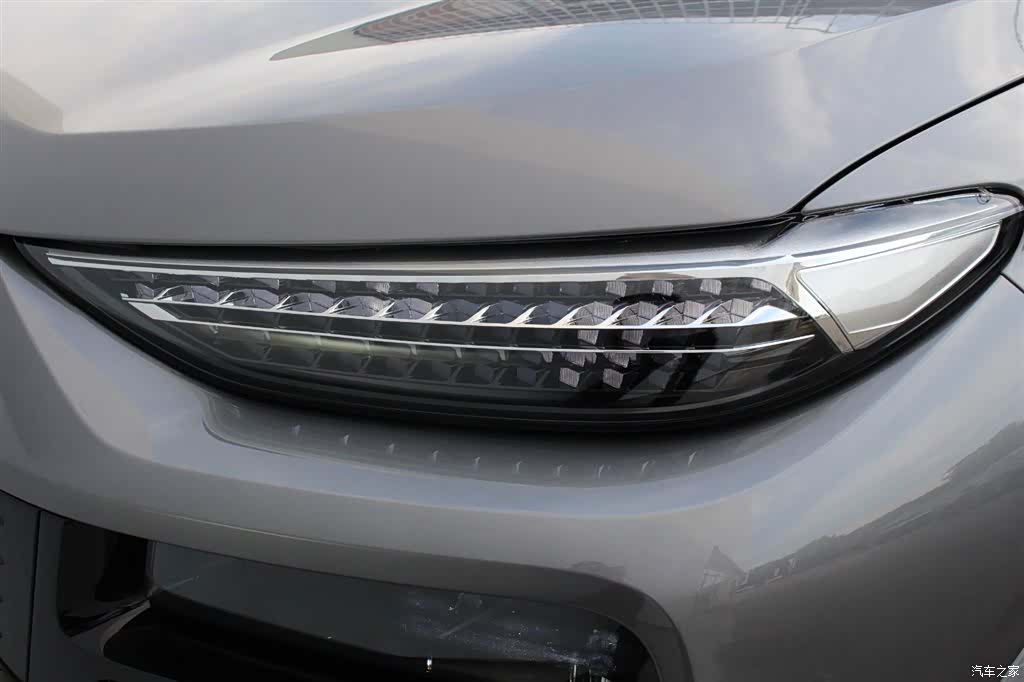 Audi e-tron, 2025 10