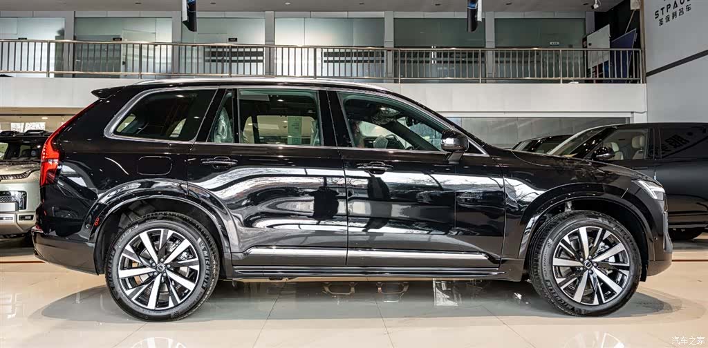 Volvo XC90, 2026 4