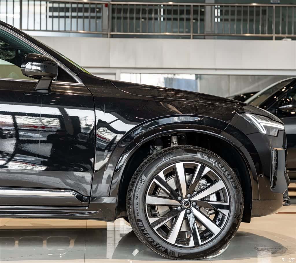 Volvo XC90, 2026 все фото